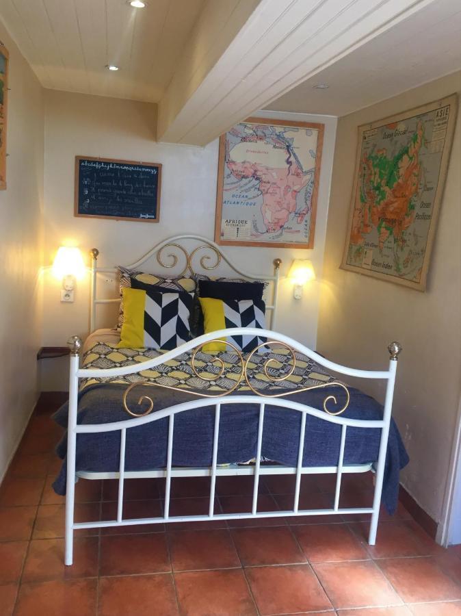 Bed and Breakfast Les Maitres Sonneurs Huriel Exteriér fotografie